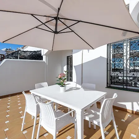 Chalet In Torrequebrada Residencial Golf Urbanization Vakantiehuis *